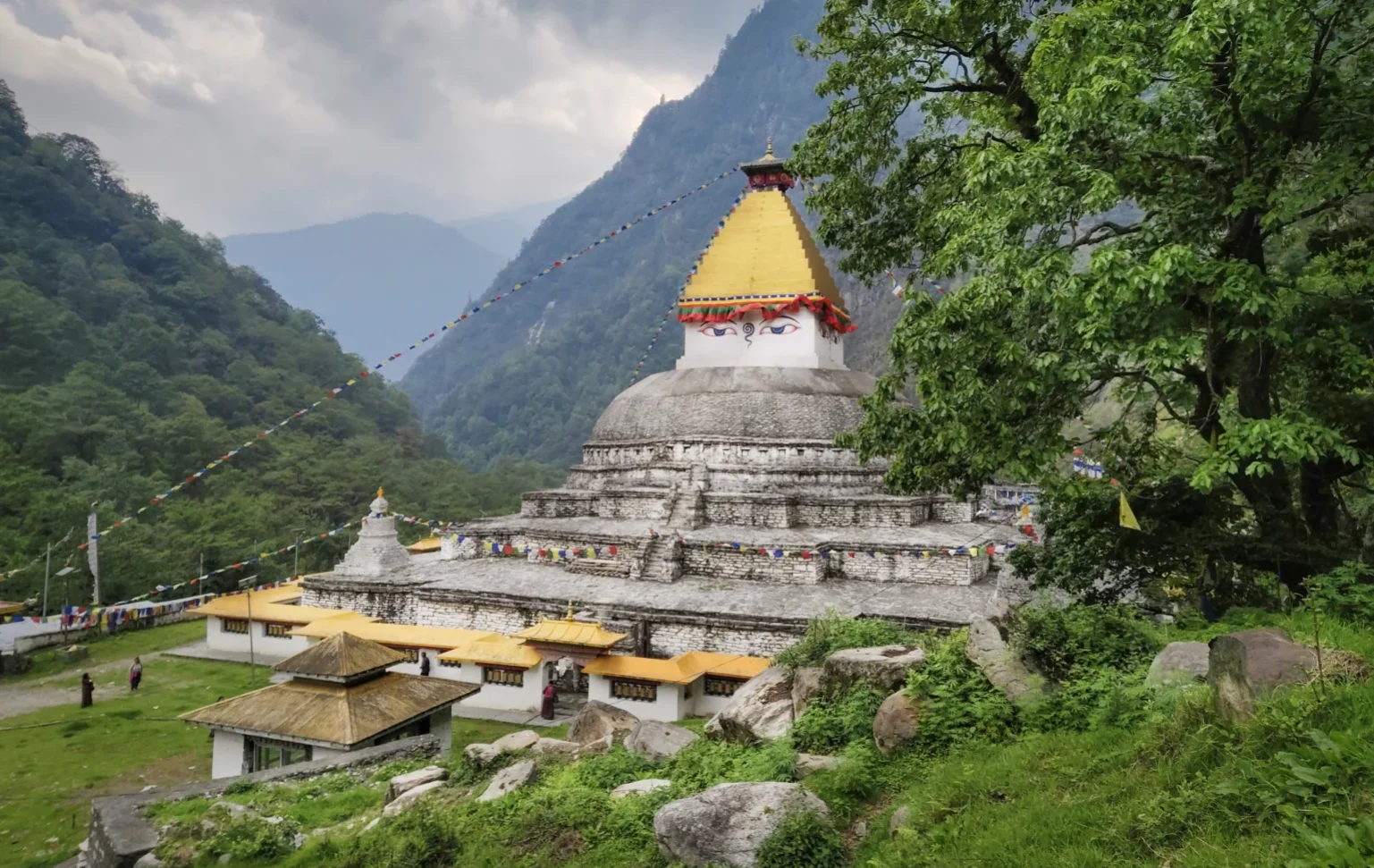 gorsan-Monastry-1536x977